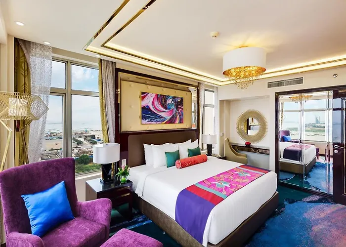 Nagaworld Hotel & Entertainment Complex