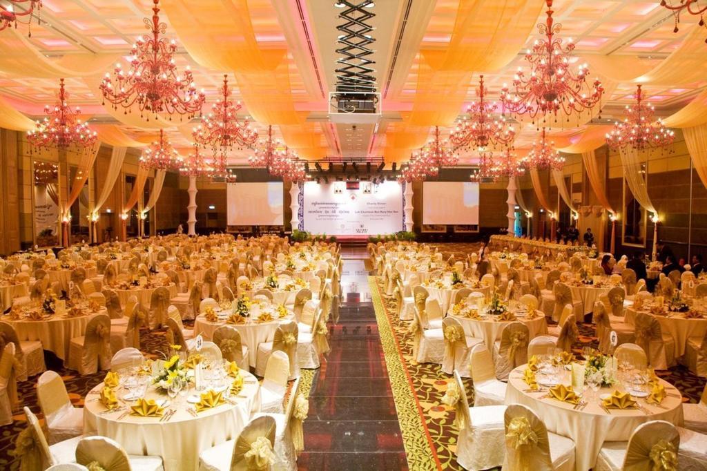 Nagaworld & Entertainment Complex Hotel