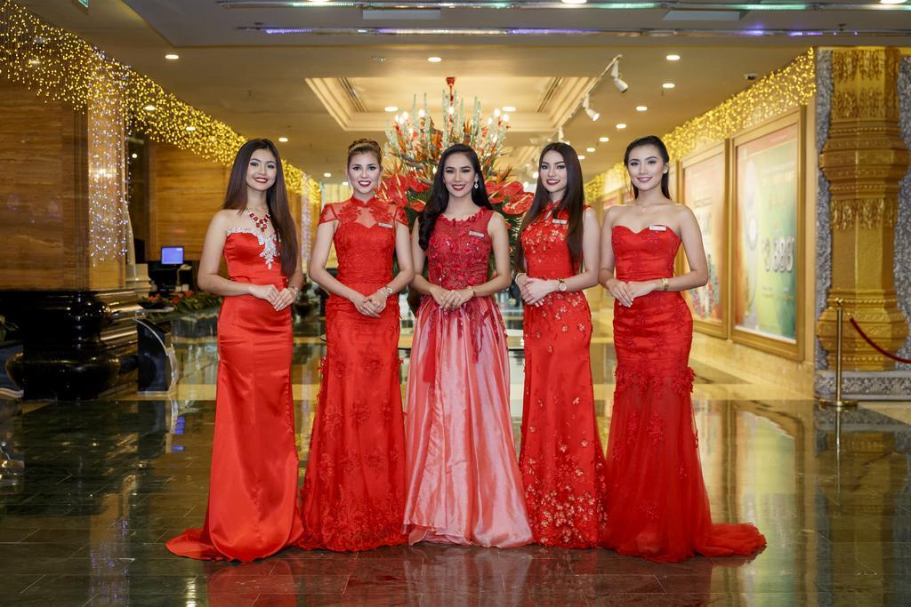 Nagaworld & Entertainment Complex