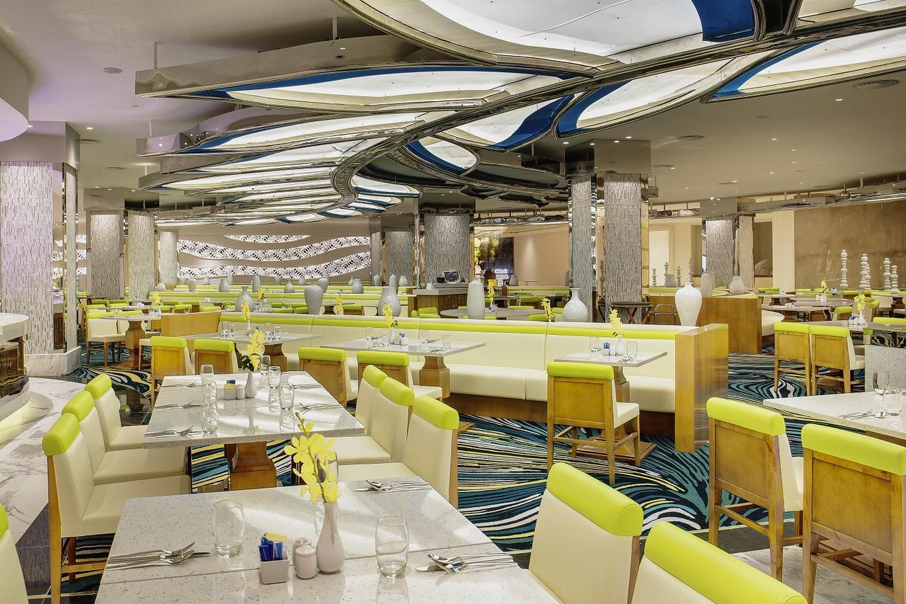 Hotel Nagaworld & Entertainment Complex