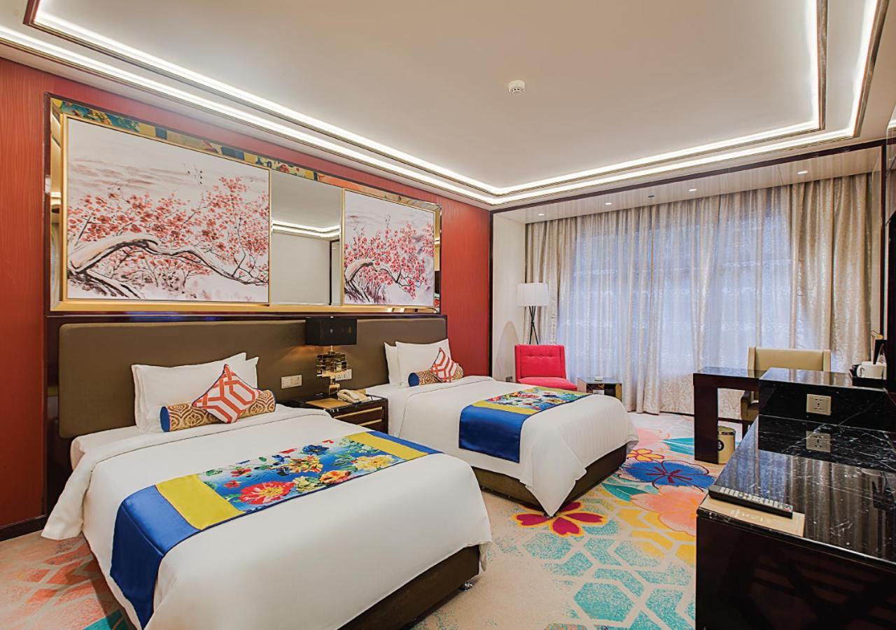 Nagaworld & Entertainment Complex 5*